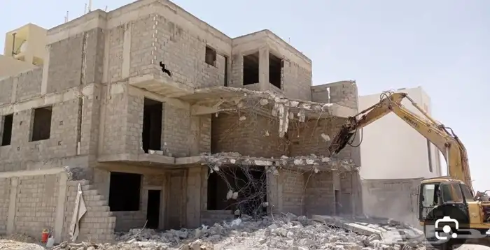 هدم مباني قديمه 2