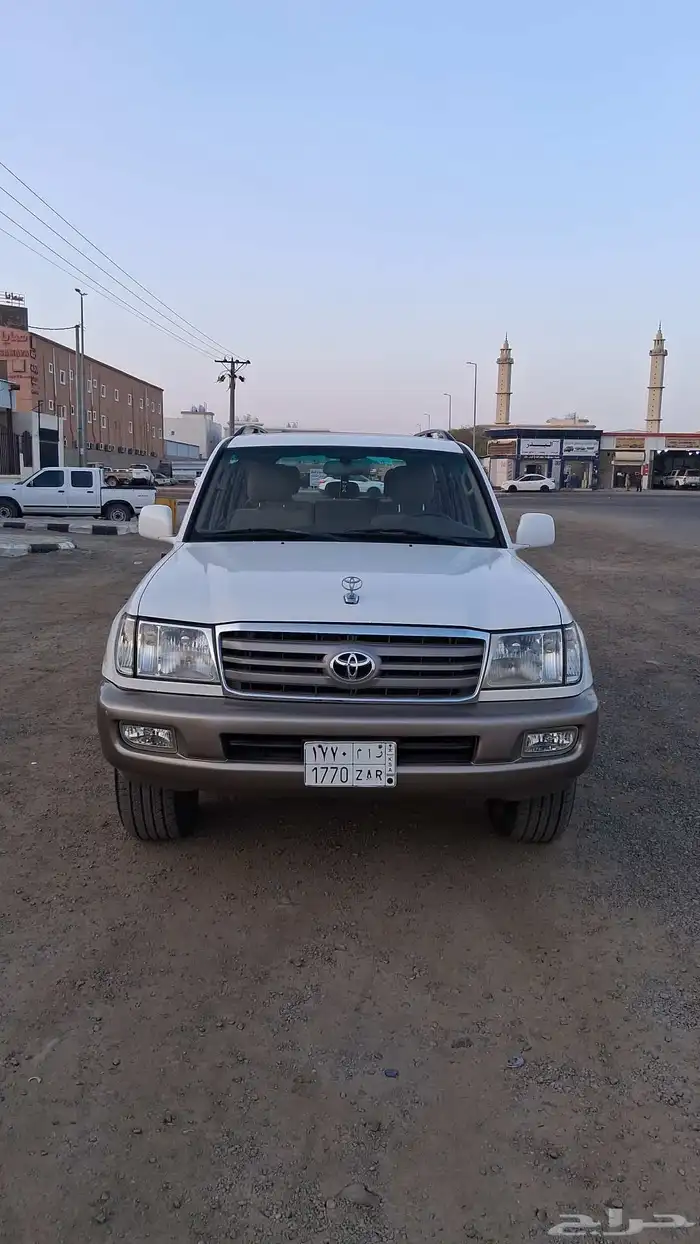 تويوتا جي اكس ار موديل 2004 1