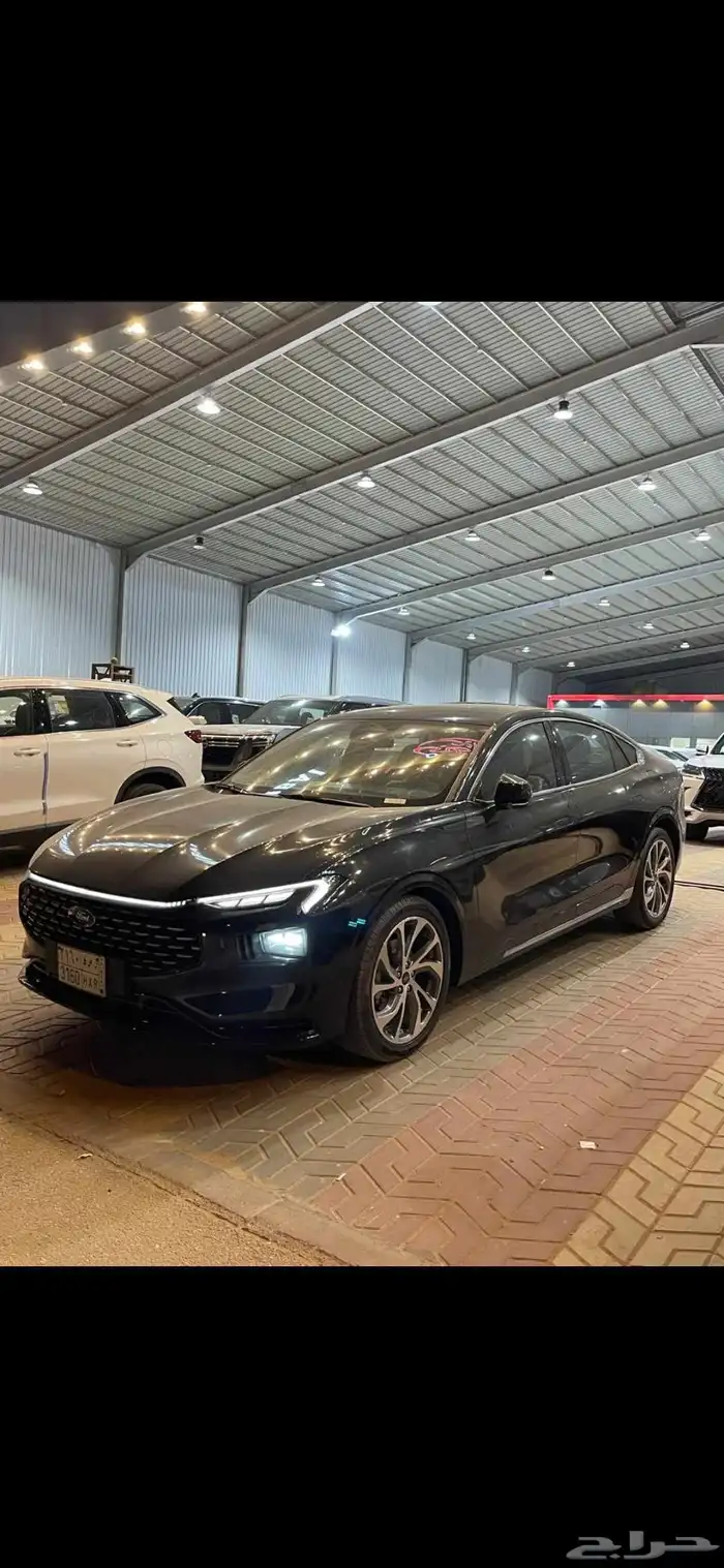 تورس اسود موديل 2023 1