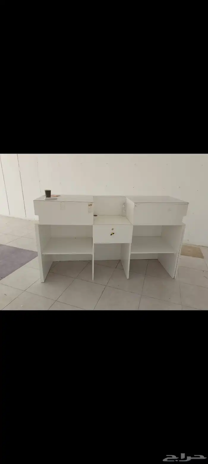 ثنتين طاولات البيع مستعجل شبه جديد 0