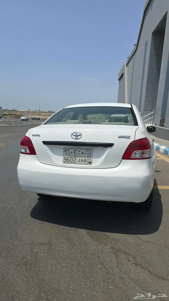 تويوتا يارس 2012 4