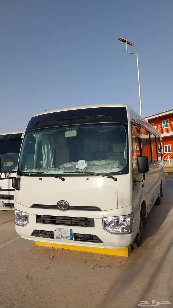 باص كوستر للايجار مع سائق 2