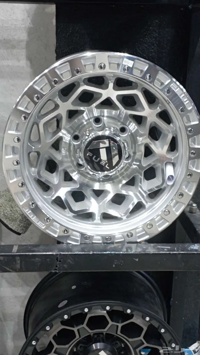 جنوط افرود مقاس17تركب علا جميع السياره 0