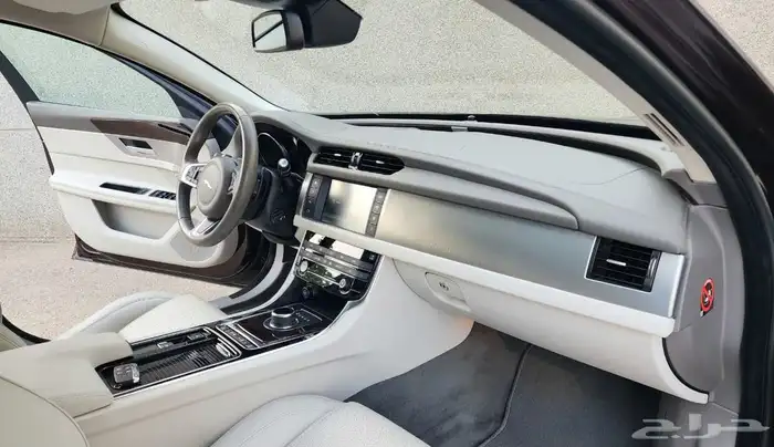 جاكور XF 2018 بحالة ممتازة 20