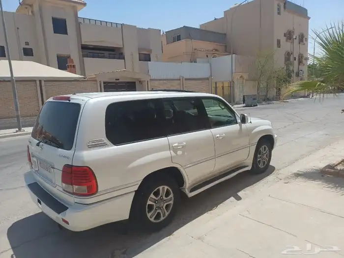 للبيع جيب لكزس 2005 فل كامل وكاله. 3