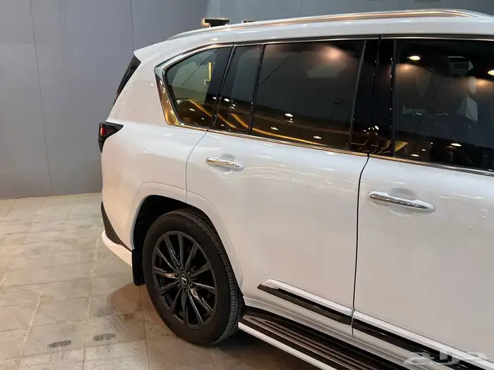 لكزس LX600 F SPORT 2025 2
