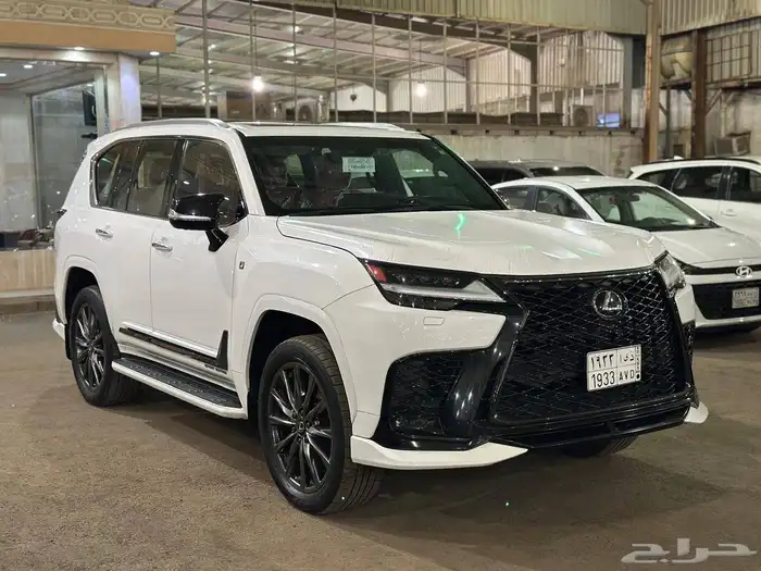 جيب لكزس 2023 F سبورت LX600 سعودي 2