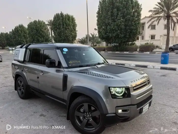 للبيع ديفيندر P400 موديل 2024 ماشي 4000 8