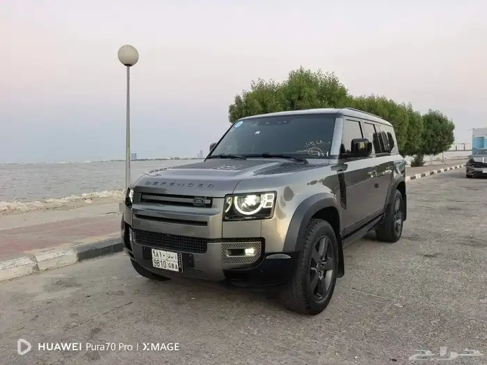 للبيع ديفيندر P400 موديل 2024 ماشي 4000 0