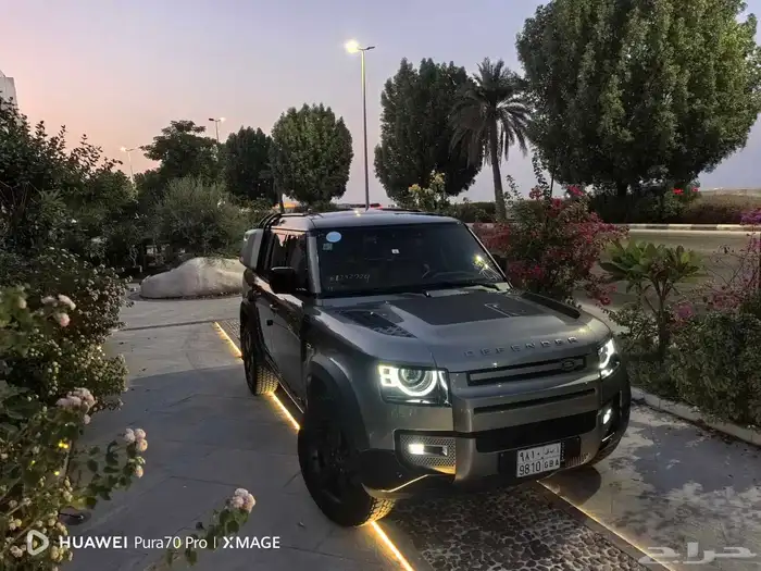 للبيع ديفيندر P400 موديل 2024 ماشي 4000 10