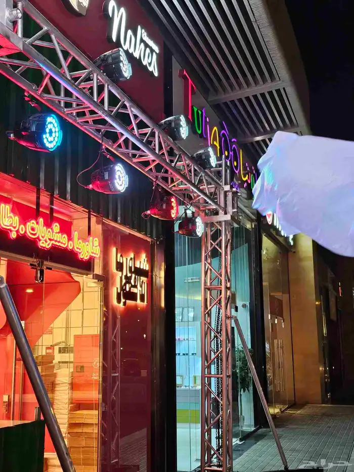 تأجير بوابات تراس شاشات عرض دميه بلونات هوايه اقوس بلونات 6