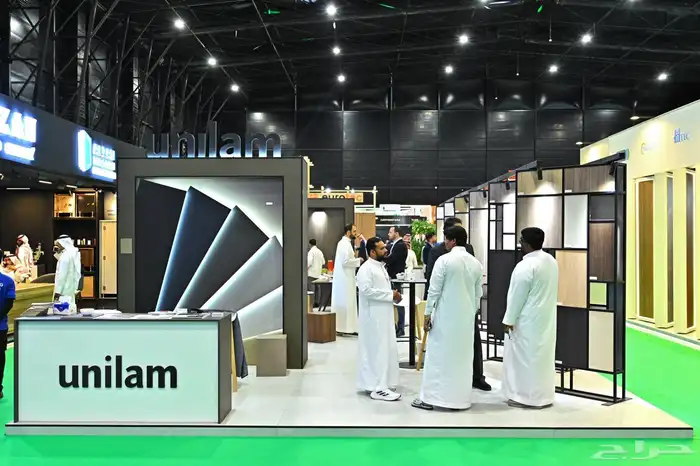 مصور معارض 2