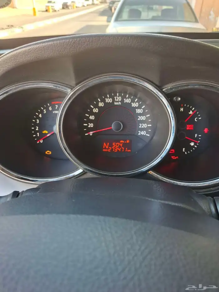 For Sale  Kia Sorento 7-Seater   2012 Model   Automatic tra 3