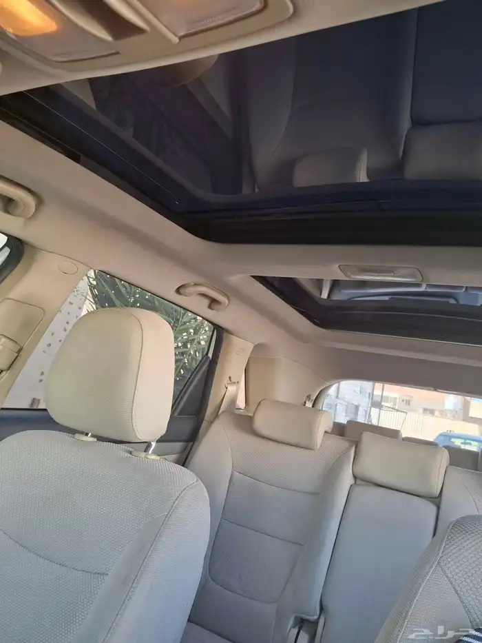 For Sale  Kia Sorento 7-Seater   2012 Model   Automatic tra 4