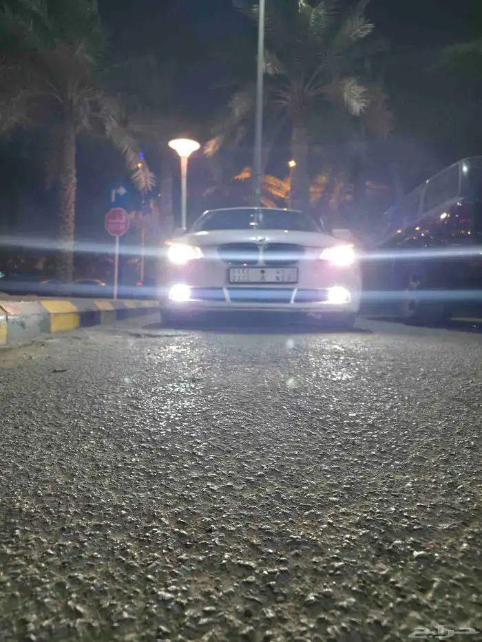bmw 2005 مع لوحة مميزه 5