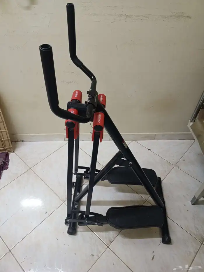 الجهاز ي سم ى عادة جهاز الغزال الطائر أو Air Walker Gazel 2