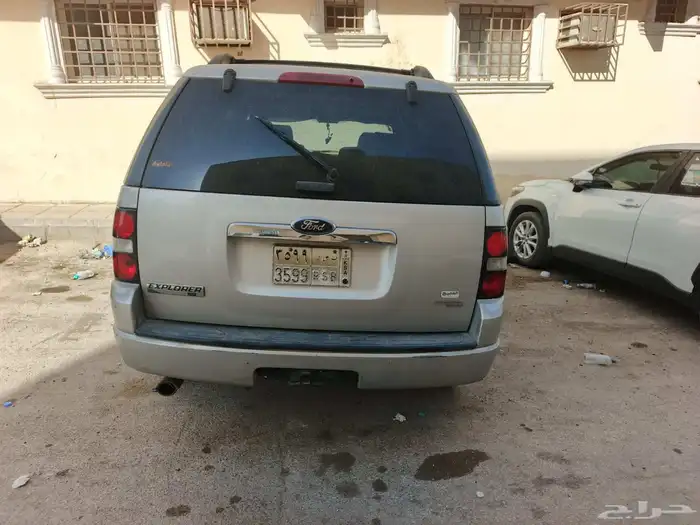 فورد اكسبلور استماره فحص منتهي سنه واحده السياره استخدمها و 2