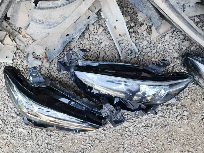 شمعات اماميه مازدا 6 2018-2025 2