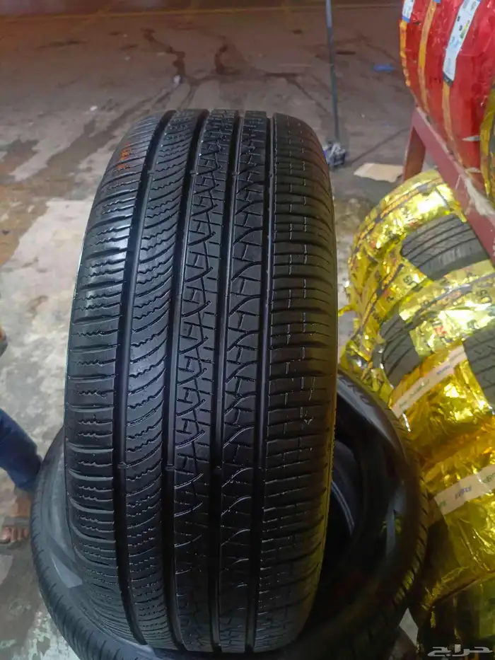 طقم كفرات برلي منزل شبه جديد 245 50 20 2