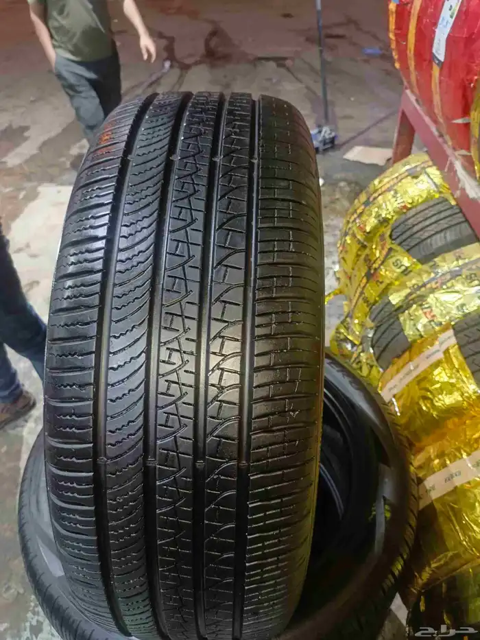 طقم كفرات برلي منزل شبه جديد 245 50 20 0