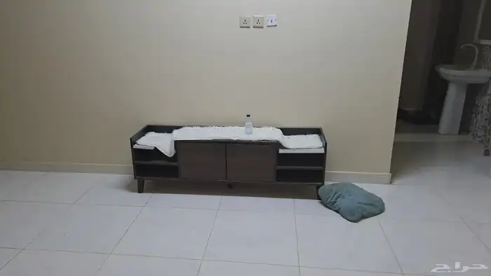 غرفة نوم ومكيف اسبليت واغراض اخرى 4