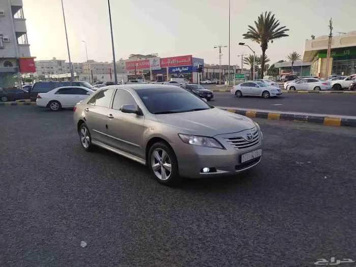 تويوتا كامري 2008 SE للبدل بسياره عائليه أكبر 1
