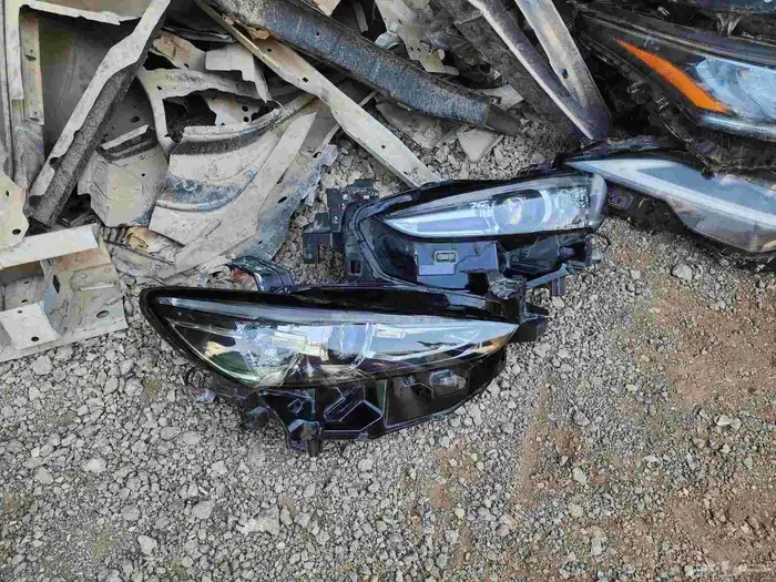 شمعات اماميه مازدا 6 2018-2025 1