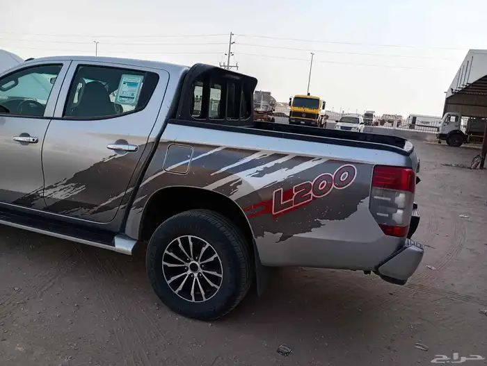 ميتسوبيشي 2022ديزل ب50 الف ريال ممشى 160الف فقط 7