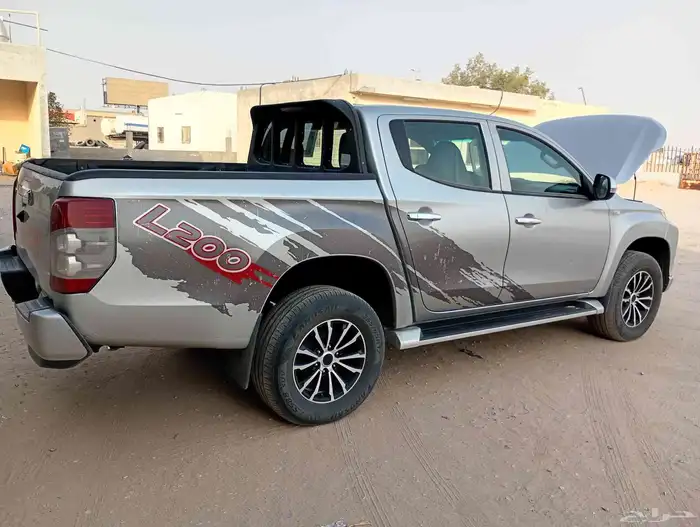 ميتسوبيشي 2022ديزل ب50 الف ريال ممشى 160الف فقط 5