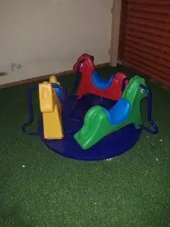 ارضيات ربر خارجية للحدائق زحاليق ومراجيح تتحمل الشمس 13