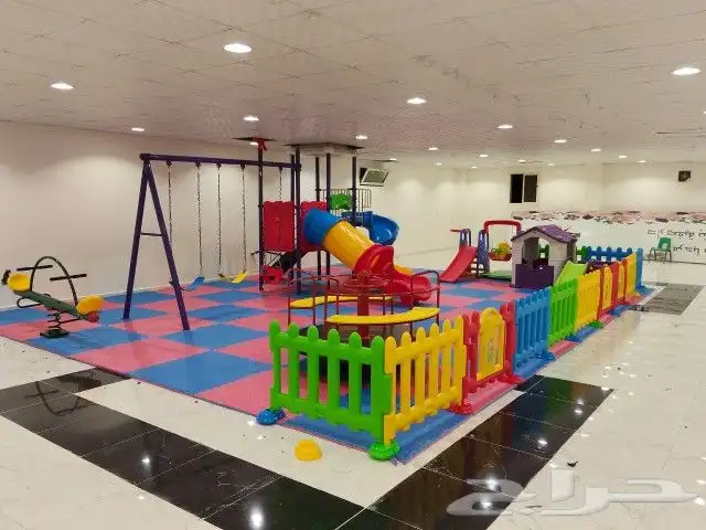 ارضيات ربر خارجية للحدائق زحاليق ومراجيح تتحمل الشمس 12