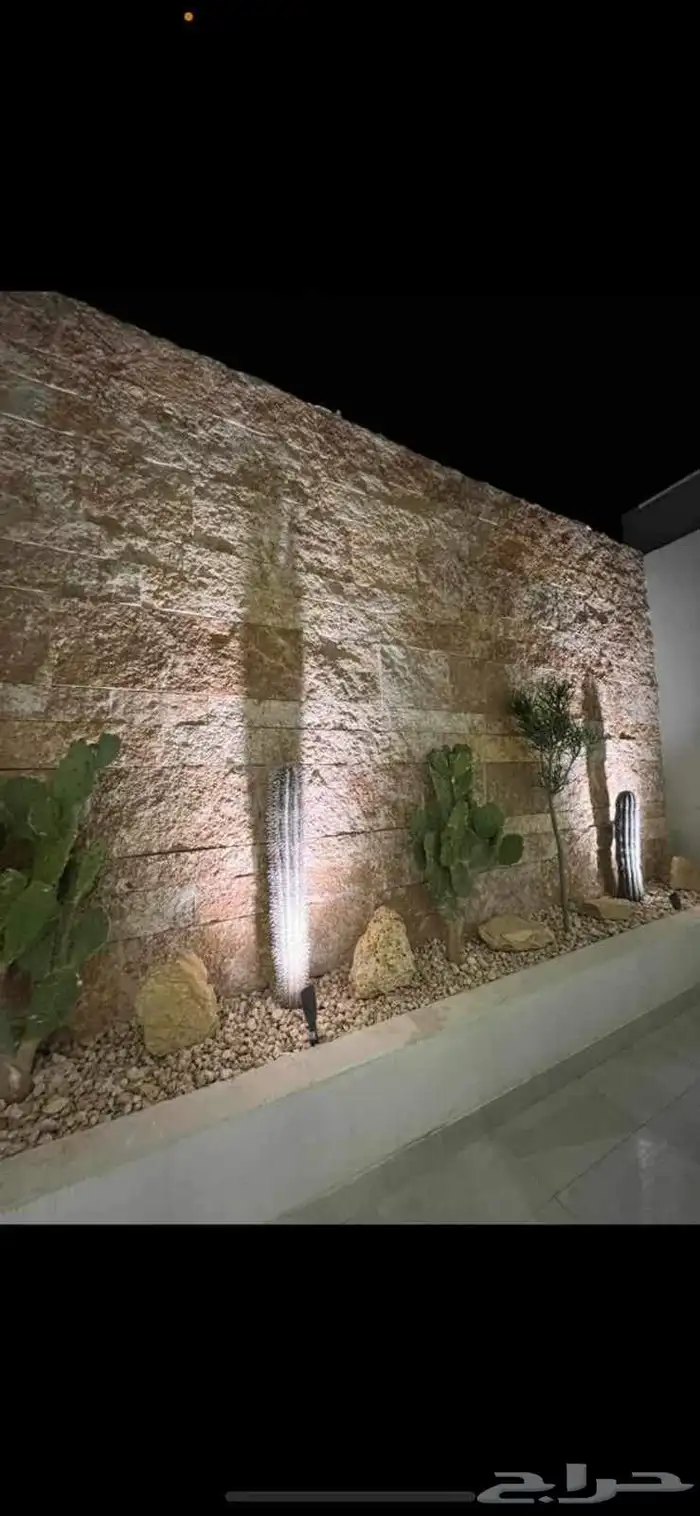 معلم حجر وجه الجبل 8