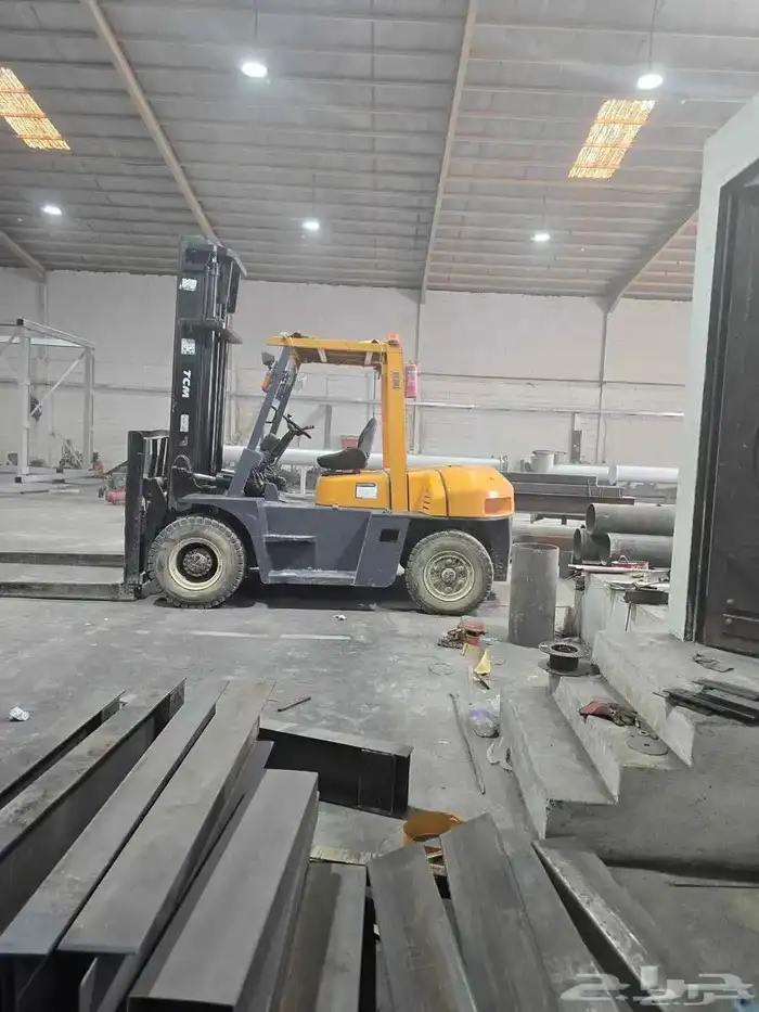 رافعة شوكية فوركلفت للايجارج 4