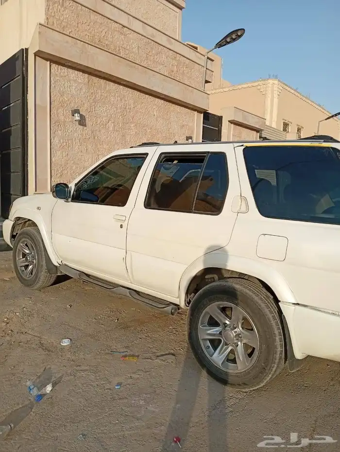 نيسان بفندر 2001 1