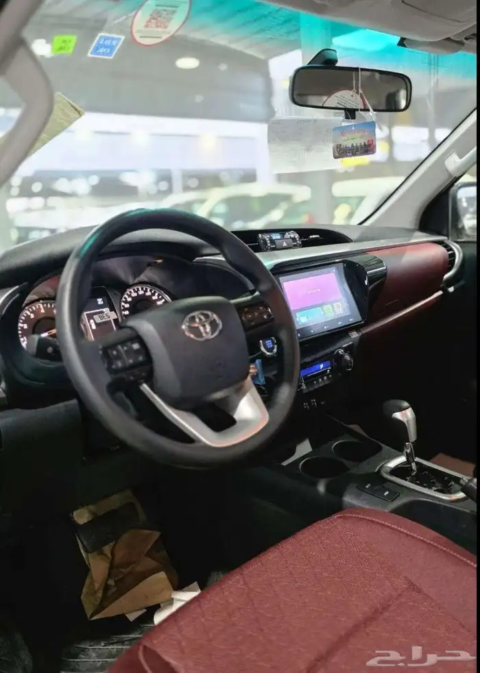 تويوتا هاي لوكس غمارتين بنزين فل كامل قير اوتوماتيك 2025 3