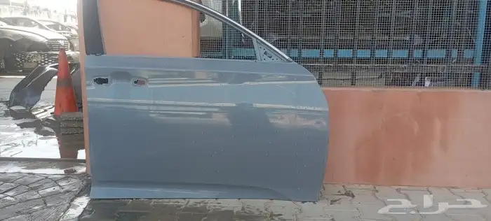 باب امامي يمين هوندا أكورد 2022 اللون سماوي 0