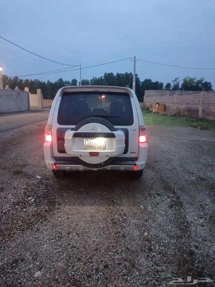 متسوبيشي باجيرو 2012 3