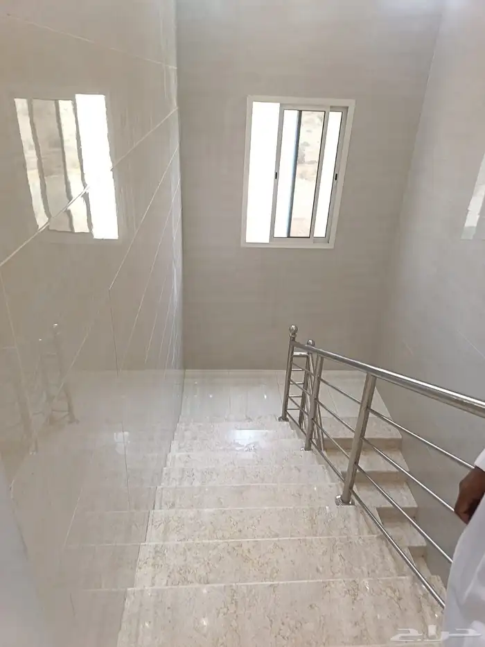 شركة تنظيف منازل شقق فلل بيوت عمائر خزانات شلهات كنب موكيت 11