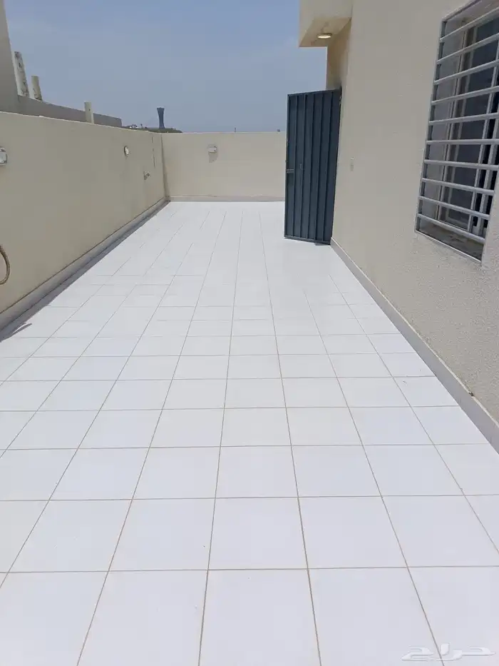 شركة تنظيف منازل شقق فلل بيوت عمائر خزانات شلهات كنب موكيت 9