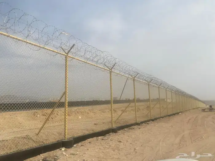 نحن نقوم بتوريد وتركيب جميع انواع الشبوك 1