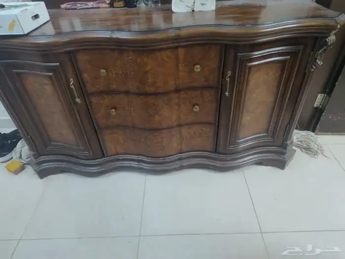 غرفة نوم وطنية بحالة ممتازة 2