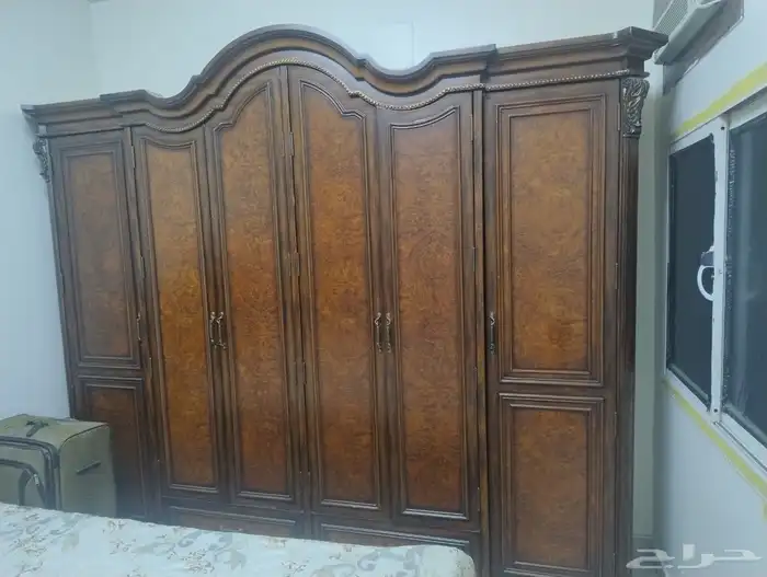 غرفة نوم وطنية بحالة ممتازة 3