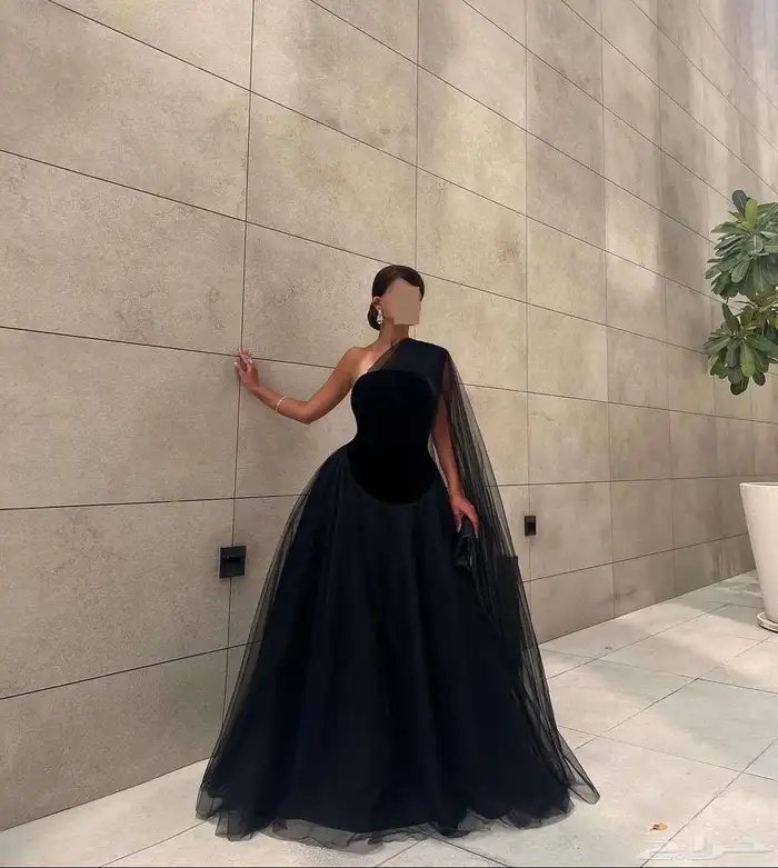 تميزي باأطلالة ساحرة مع مؤسسة الأسطورة للملابس 21