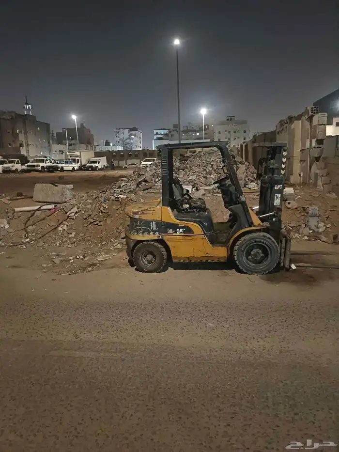 forkift available jaddah for rent daily weekly and monthly 1