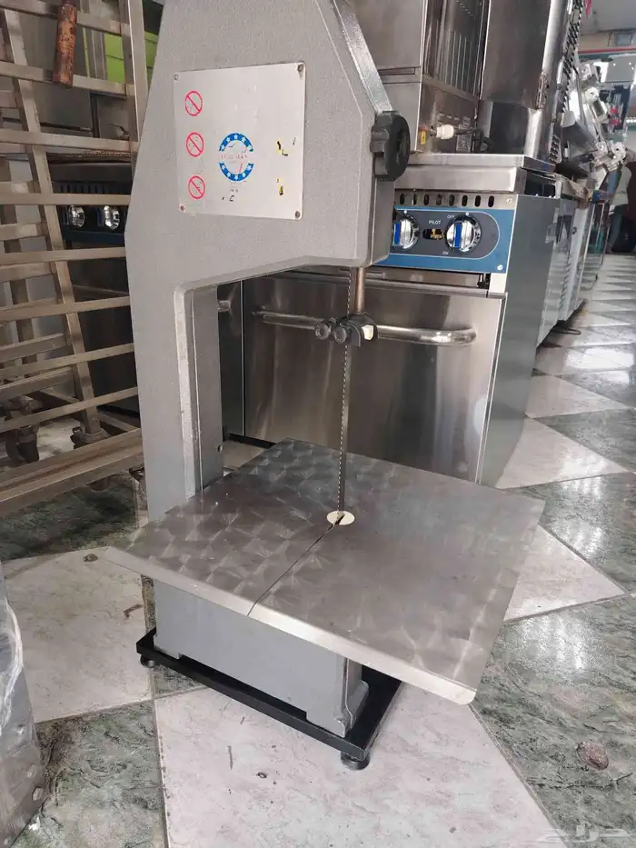 منشار لحم ايطالي ميسكا مستعمل نظيف شغال على الشرط 3