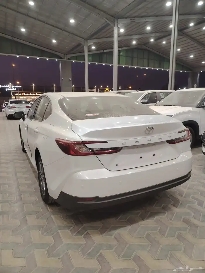 تويوتا كامري 2025 استاندر البيع كاش واقساط جميع البنوك والشر 3