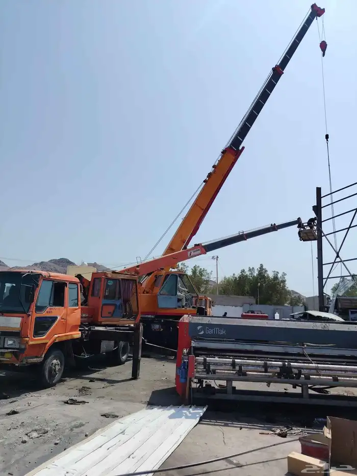 كرين 7 طن ارتفاع 21 متر للإجار 3