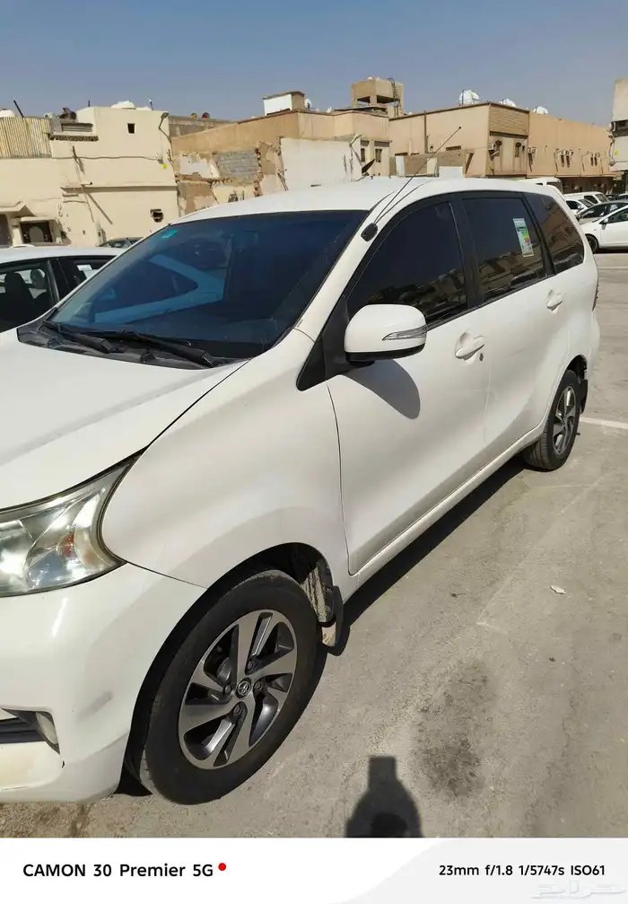 تويوتا افانزا2016 0