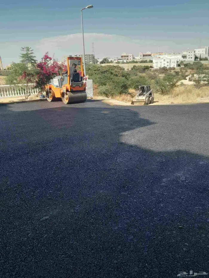 أعمال اسفلت وانترلوك وصبة أحواش ومداخل البيوت مؤسسة عدي الزه 9