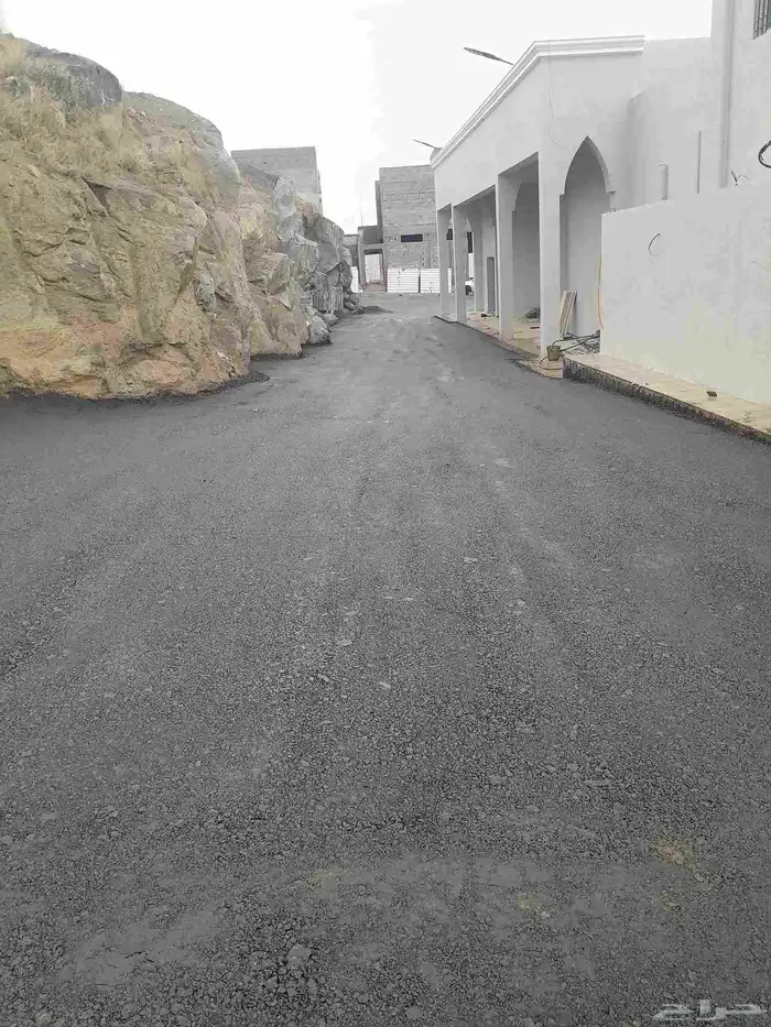 أعمال اسفلت وانترلوك وصبة أحواش ومداخل البيوت مؤسسة عدي الزه 8